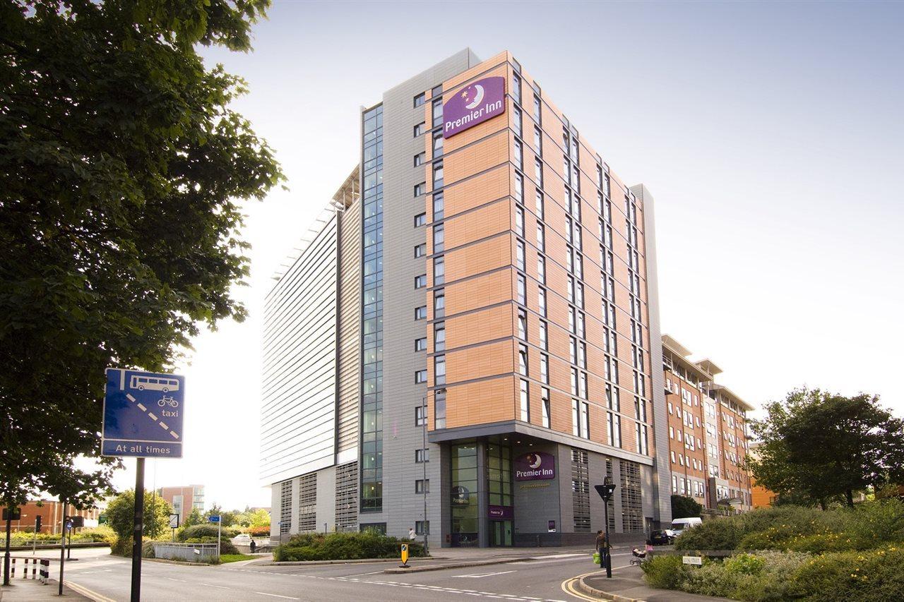 Premier Inn Sheffield City Centre Buitenkant foto