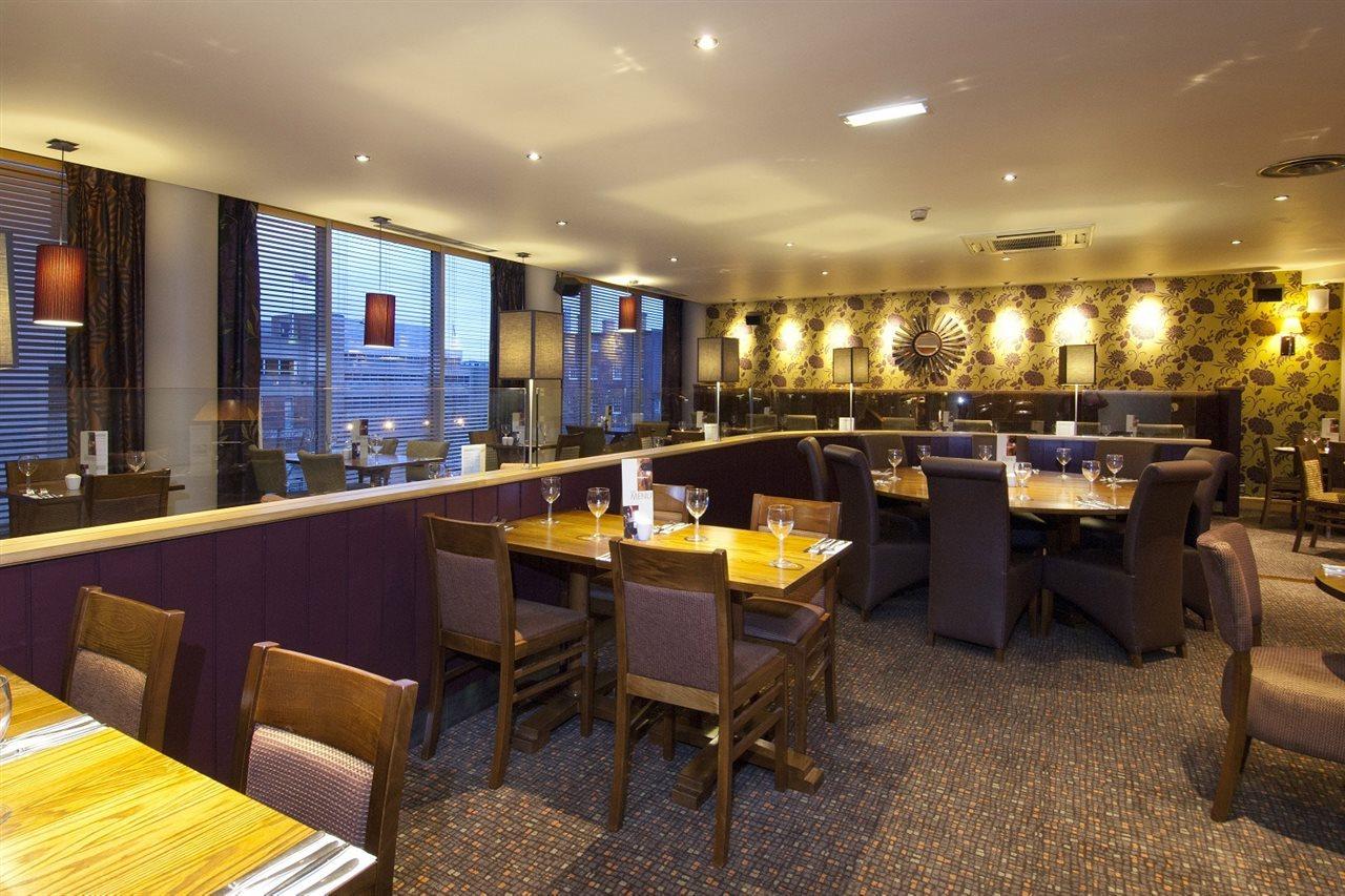 Premier Inn Sheffield City Centre Buitenkant foto