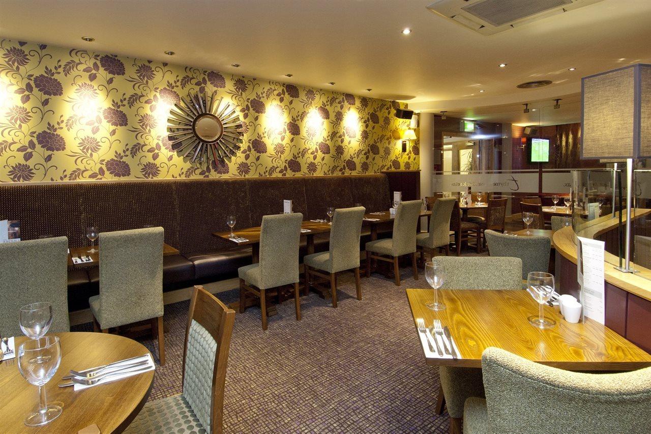Premier Inn Sheffield City Centre Buitenkant foto