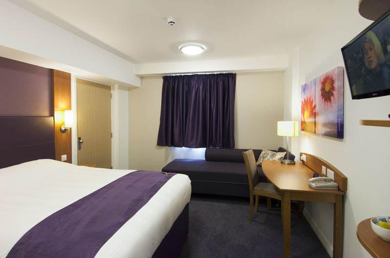 Premier Inn Sheffield City Centre Buitenkant foto